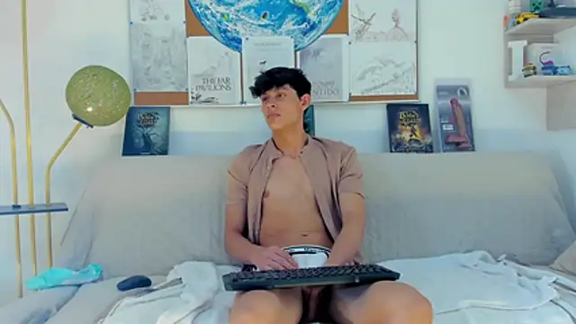 logan thomas online show from February 3, 2026, 6:02 pm