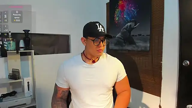 Colton Massif online show from January 5, 2025, 6:56 am