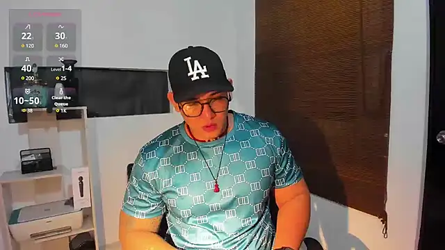 Colton Massif online show from January 12, 2025, 7:32 am