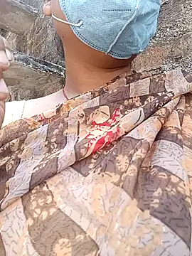 Snapshot of Lattika-Bhabhi chatting on February 5, 2025, 7:07 am Lattika-Bhabhi online show from February 5, 2025, 7:07 am