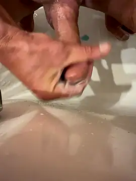 Snapshot of funfunfouryou69 chatting on November 4, 2025, 6:28 am funfunfouryou69 online show from November 4, 2025, 6:28 am