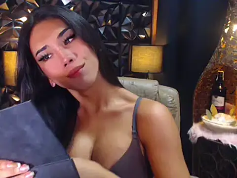 YourBabyGirlExists online show from January 28, 2025, 5:00 am