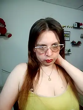 lorenitabella online show from March 12, 2026, 9:35 am