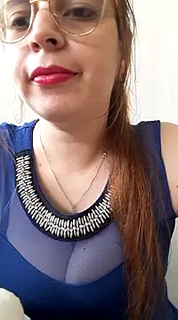 lorenitabella online show from February 26, 2025, 7:10 pm