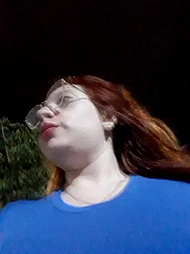 lorenitabella online show from March 18, 2025, 1:57 am
