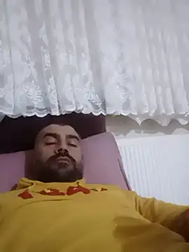 kevgir08 online show from December 15, 2024, 9:42 pm