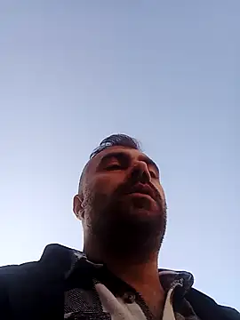 kevgir08 online show from December 19, 2025, 1:35 pm