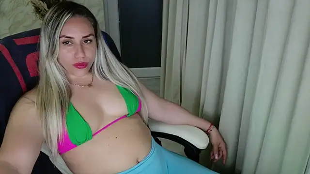 Snapshot of Annyfit4you chatting on March 14, 2025, 10:16 pm Annyfit4you online show from March 14, 2025, 10:16 pm