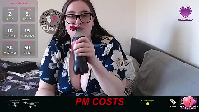 Snapshot of Rebecca_Summer chatting on September 18, 2025, 3:48 pm Rebecca Summer online show from September 18, 2025, 3:48 pm