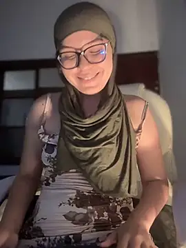 Snapshot of MatchedEyebrow chatting on September 19, 2025, 9:30 pm MatchedEyebrow online show from September 19, 2025, 9:30 pm