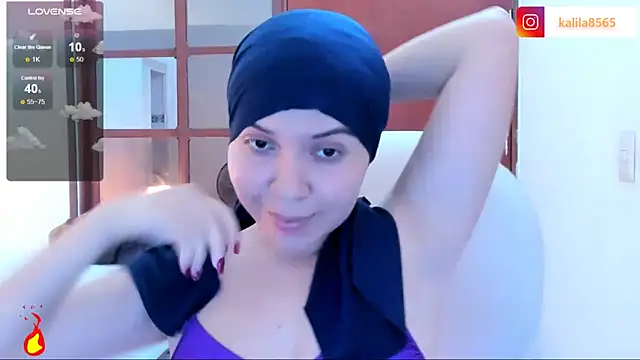 Snapshot of MatchedEyebrow chatting on September 17, 2025, 9:06 pm MatchedEyebrow online show from September 17, 2025, 9:06 pm