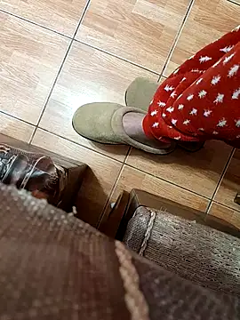 Snapshot of feet_toes chatting on March 18, 2025, 5:34 am feet toes online show from March 18, 2025, 5:34 am