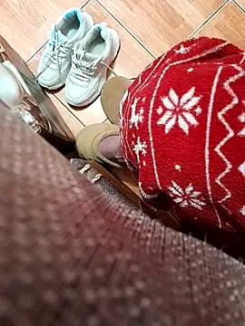 Snapshot of feet_toes chatting on February 18, 2025, 6:04 am feet toes online show from February 18, 2025, 6:04 am