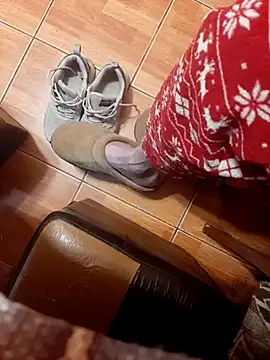 Snapshot of feet_toes chatting on December 2, 2024, 6:05 am feet toes online show from December 2, 2024, 6:05 am