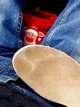 Snapshot of feet_toes chatting on March 14, 2025, 9:57 am feet toes online show from March 14, 2025, 9:57 am