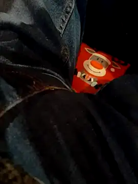 Snapshot of feet_toes chatting on January 20, 2025, 4:23 pm feet toes online show from January 20, 2025, 4:23 pm