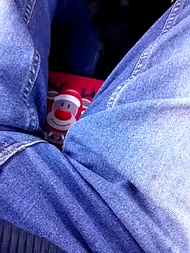 Snapshot of feet_toes chatting on March 8, 2025, 11:16 am feet toes online show from March 8, 2025, 11:16 am