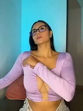 ameliayourfav1 online show from February 1, 2025, 2:47 am
