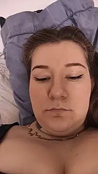 HunnyyLove online show from November 28, 2025, 2:28 pm