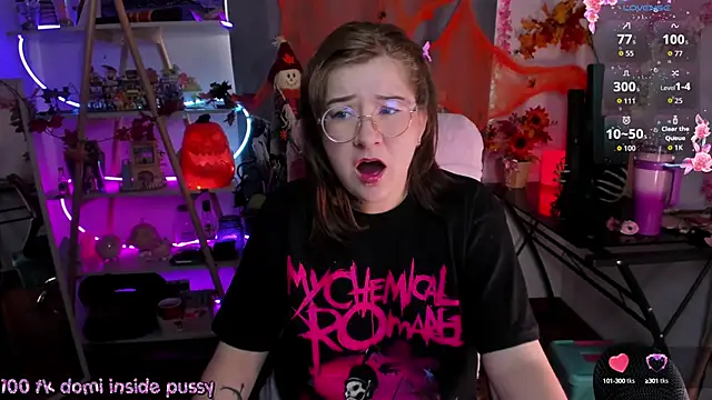 HunnyyLove online show from October 12, 2025, 3:24 pm