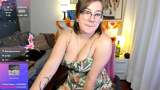 HunnyyLove online show from March 4, 2025, 8:27 pm