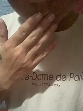 Snapshot of OwingLibra chatting on November 12, 2025, 2:21 pm OwingLibra online show from November 12, 2025, 2:21 pm