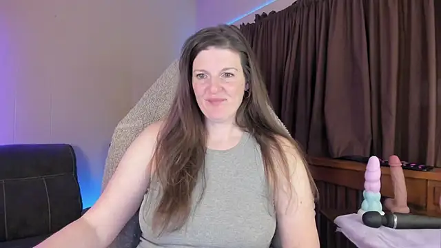 Kelly Carolina online show from December 22, 2025, 12:16 pm