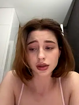 Camilla Railian online show from September 27, 2025, 11:11 pm