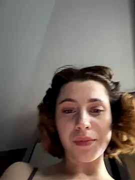 Camilla Railian online show from October 2, 2025, 10:24 pm