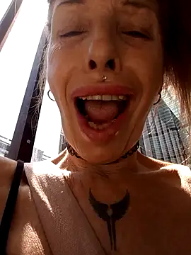 FrozenWaffle online show from February 18, 2026, 3:19 pm