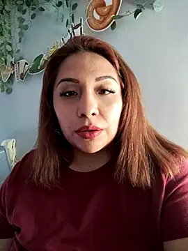 Snapshot of linalooove chatting on September 24, 2025, 8:48 pm linalooove online show from September 24, 2025, 8:48 pm