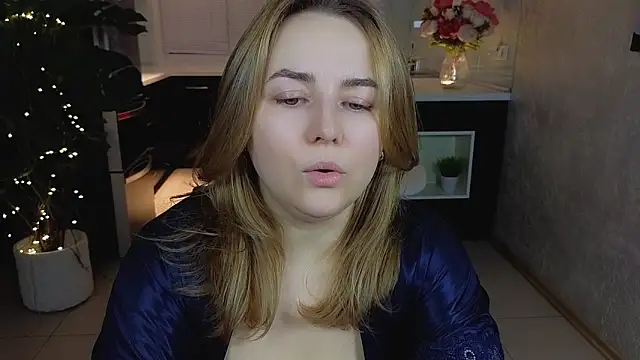 Snapshot of Mira_Mermayd chatting on February 18, 2026, 1:14 am Mira Mermayd online show from February 18, 2026, 1:14 am