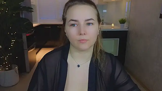 Snapshot of Mira_Mermayd chatting on February 10, 2026, 10:25 am Mira Mermayd online show from February 10, 2026, 10:25 am