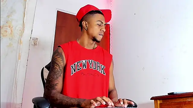YeremiBrowm online show from December 29, 2024, 6:05 pm