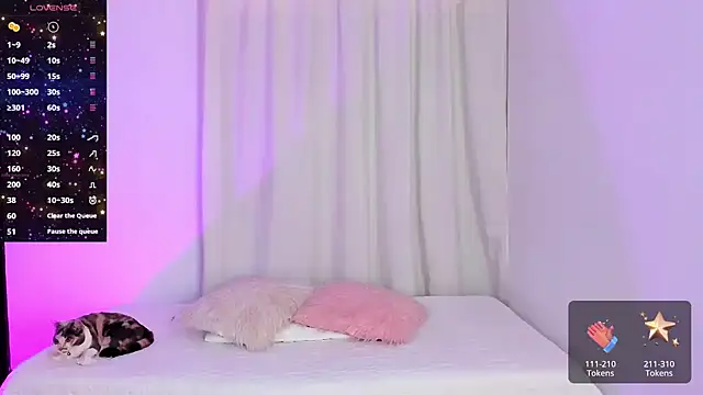 Snapshot of VioletaSotter chatting on February 27, 2025, 12:23 pm VioletaSotter online show from February 27, 2025, 12:23 pm