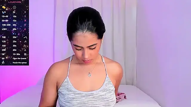 Snapshot of VioletaSotter chatting on March 16, 2025, 1:38 pm VioletaSotter online show from March 16, 2025, 1:38 pm