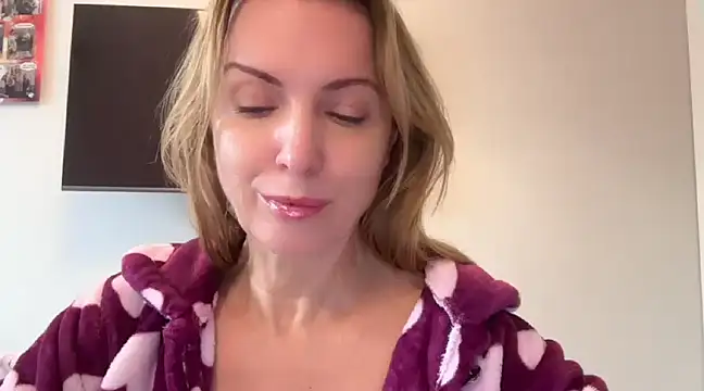 RachellAmazing online show from February 14, 2025, 9:55 am