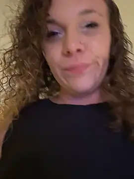 AuroraSummers online show from October 3, 2025, 12:14 am