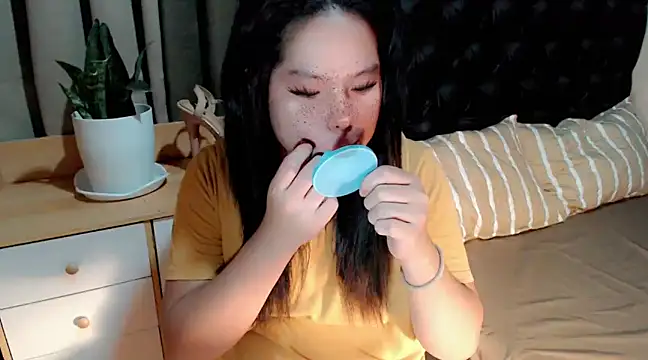 Snapshot of UrFuckingSweet_Angelxxx chatting on February 3, 2025, 1:51 pm UrFuckingSweet Angelxxx online show from February 3, 2025, 1:51 pm