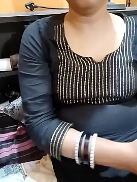 Diya 143 online show from March 3, 2025, 5:52 pm