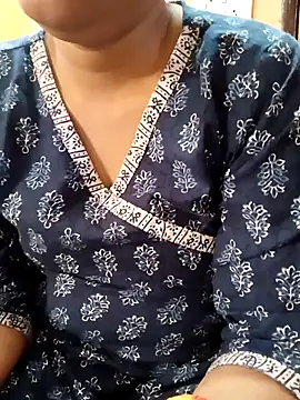 Snapshot of Diya_143 chatting on October 25, 2025, 5:50 am Diya 143 online show from October 25, 2025, 5:50 am