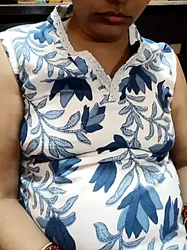 Snapshot of Diya_143 chatting on October 15, 2025, 7:33 pm Diya 143 online show from October 15, 2025, 7:33 pm