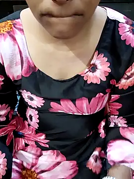 Snapshot of Diya_143 chatting on September 21, 2025, 3:06 pm Diya 143 online show from September 21, 2025, 3:06 pm