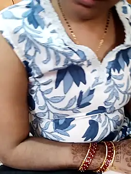 Snapshot of Diya_143 chatting on October 15, 2025, 6:22 am Diya 143 online show from October 15, 2025, 6:22 am