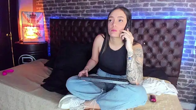 celestestars online show from November 14, 2025, 12:53 pm