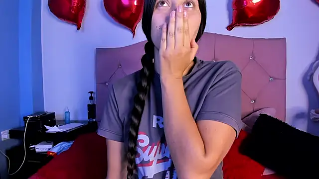 brenda moris01 online show from January 14, 2026, 5:27 pm