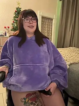 nativepumpkin95 online show from December 23, 2025, 1:27 am