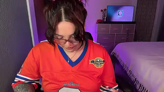 nativepumpkin95 online show from April 10, 2026, 2:18 am