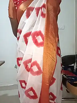 Snapshot of Tamil-hotwife chatting on July 14, 2026, 4:06 am Tamil-hotwife online show from July 14, 2026, 4:06 am