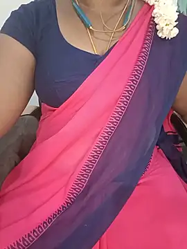 Snapshot of Tamil-hotwife chatting on June 18, 2026, 4:45 pm Tamil-hotwife online show from June 18, 2026, 4:45 pm
